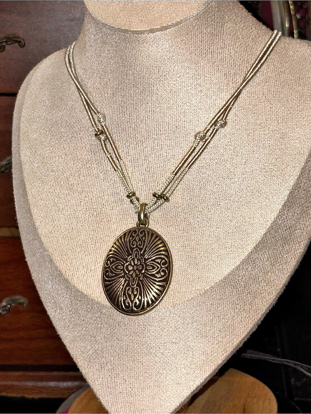 Vintage Silver-Tone Pendant Necklace